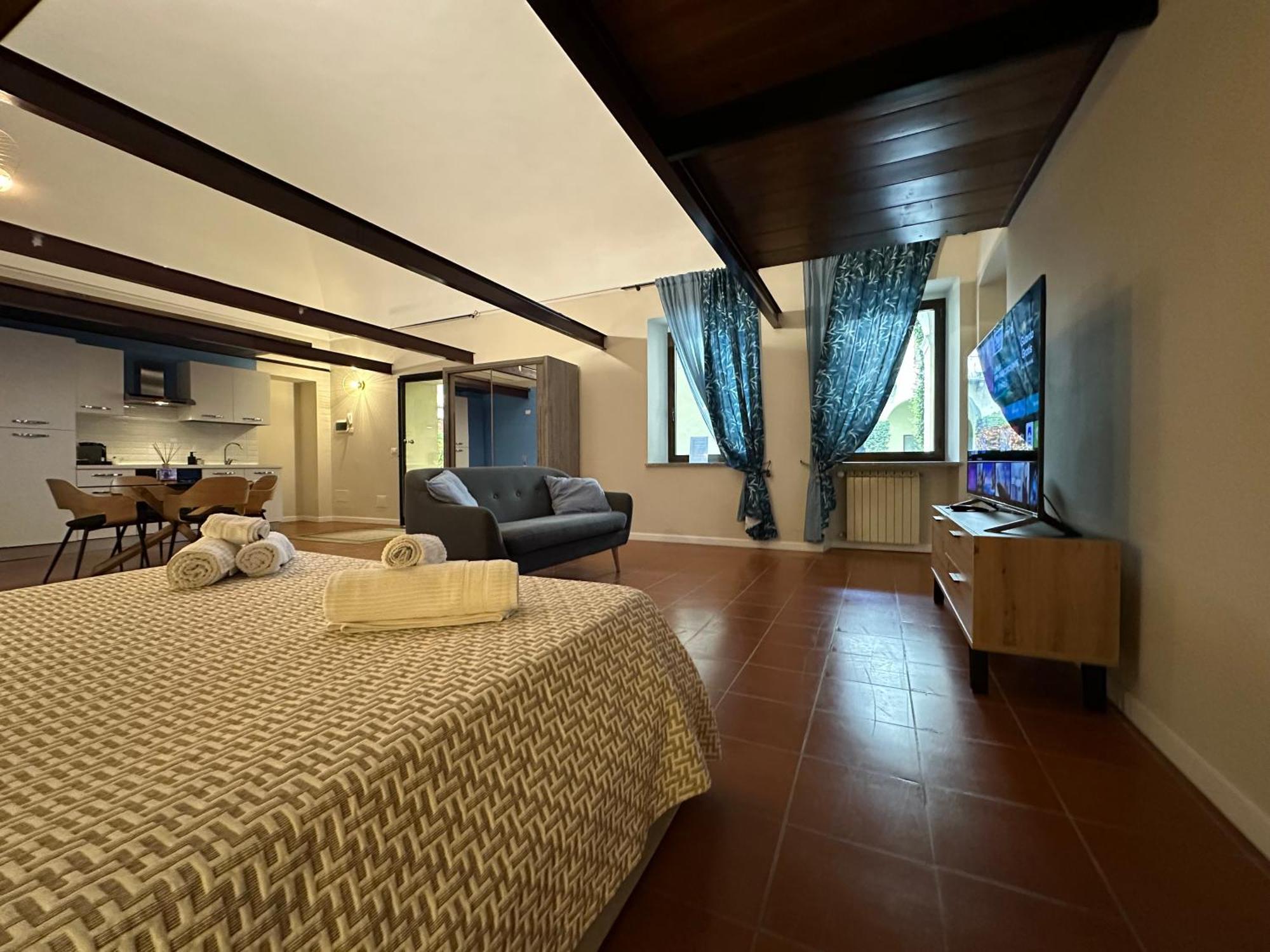 Center One By Cinelli Apartment Vercelli Luaran gambar